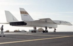 世界上最快的轟炸機(jī)，XB-70速度達(dá)3馬赫